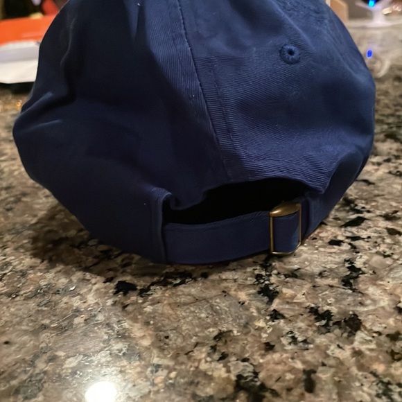 Adjustable Gator hat - Picture 2 of 2